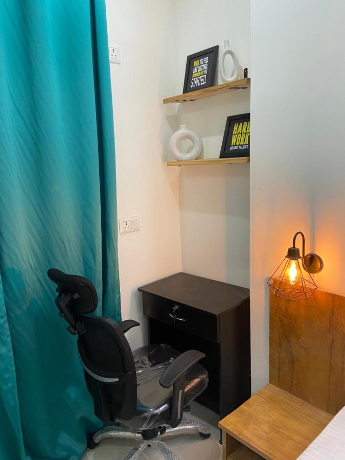 Peaceful Huts Serviced * New Delhi