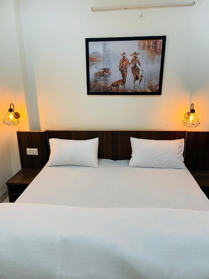 Peaceful Huts Serviced New Delhi